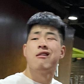 袋鼠筋肉人
