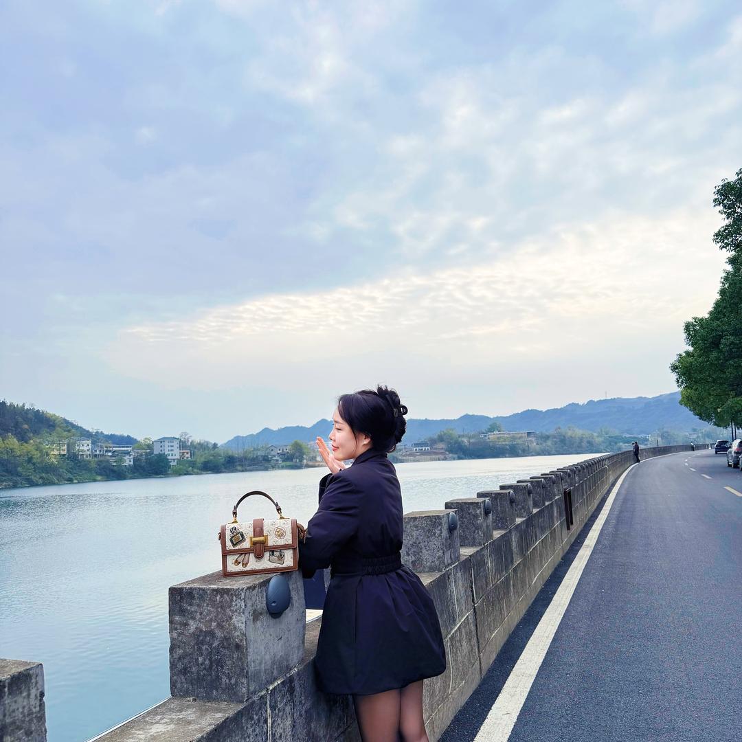👩🌺¥Liu刘智恩🌻🌺