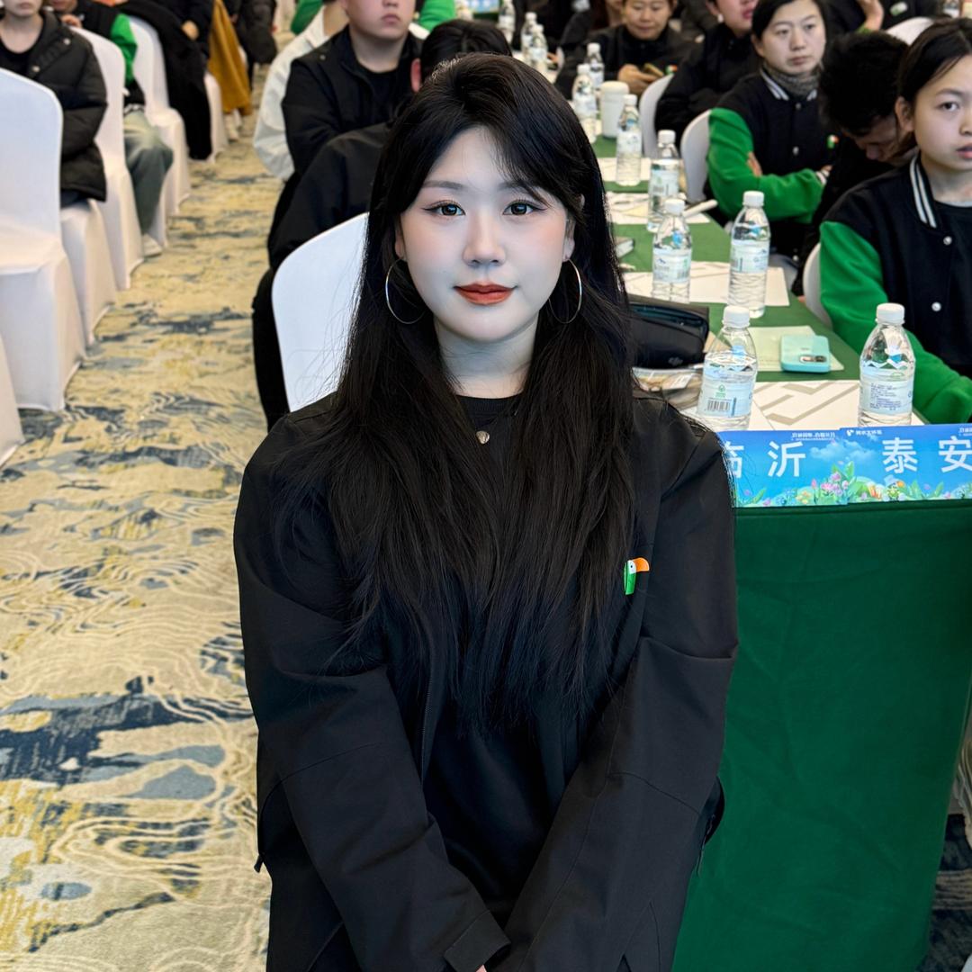 类婷婷