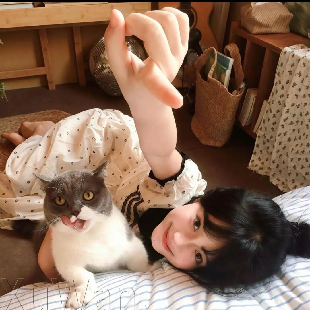 宝宝肚肚打雷了