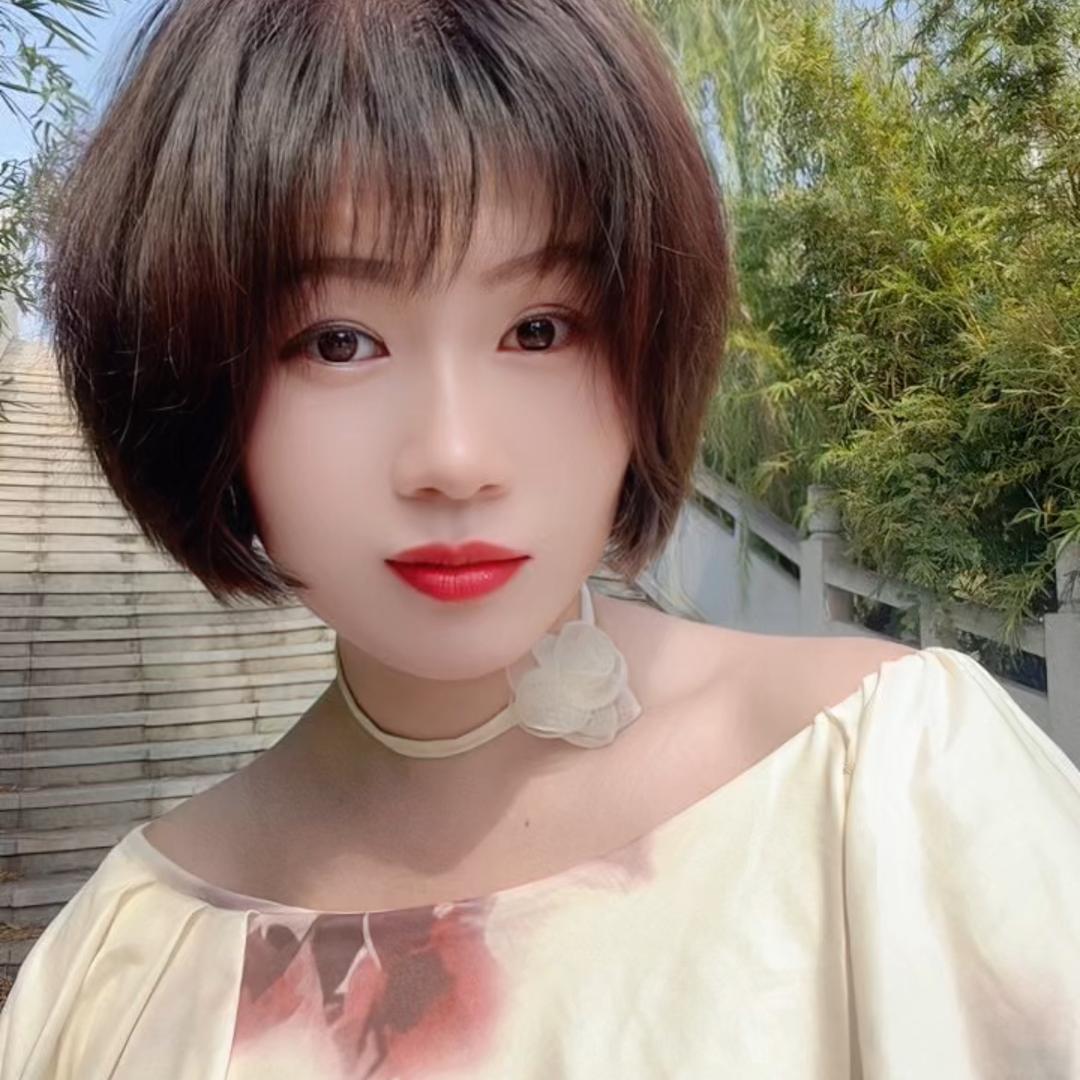 嘿小芬☀️