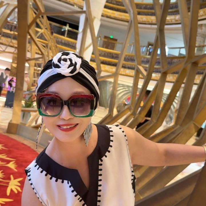 女人👩花🌹