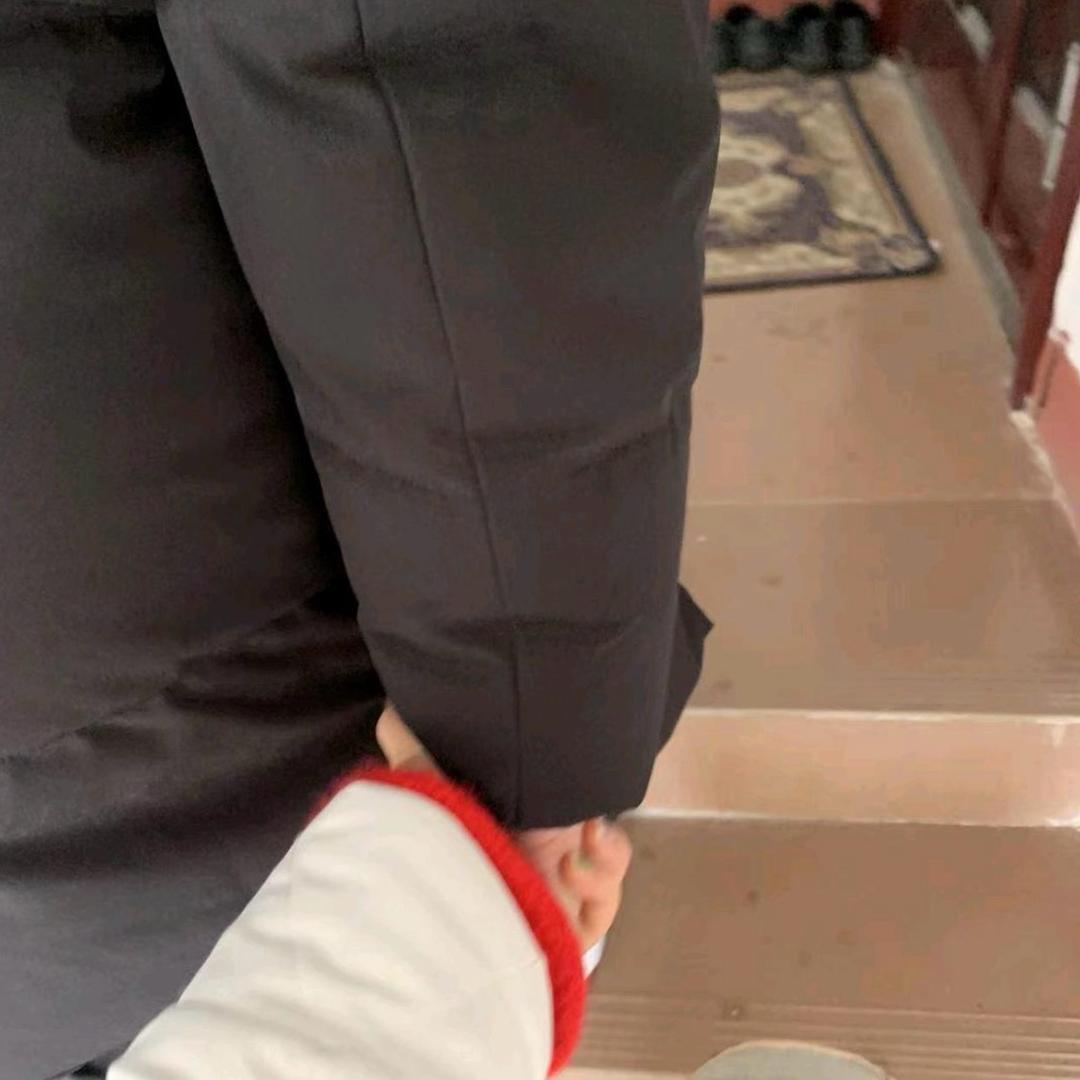 爱吃肉的小张