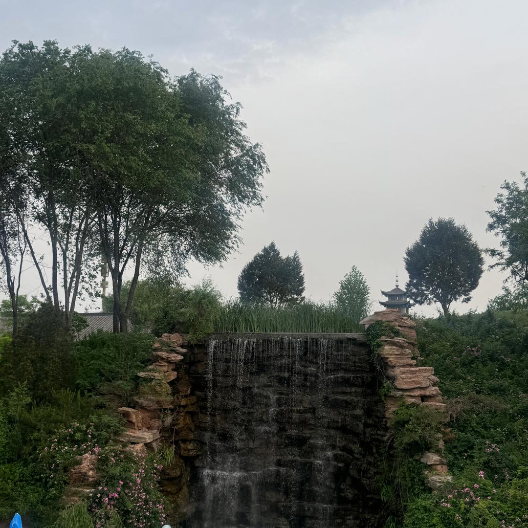 山不在高水不在深