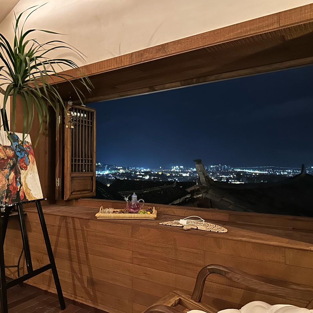 山隅咖啡-蓝调时刻