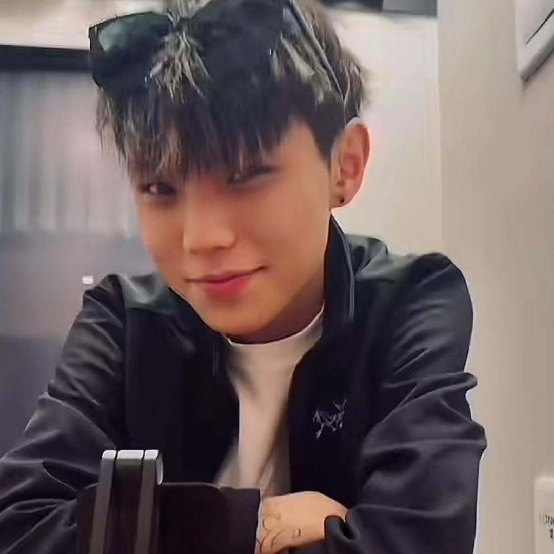 ⚜️冷殺⚜️