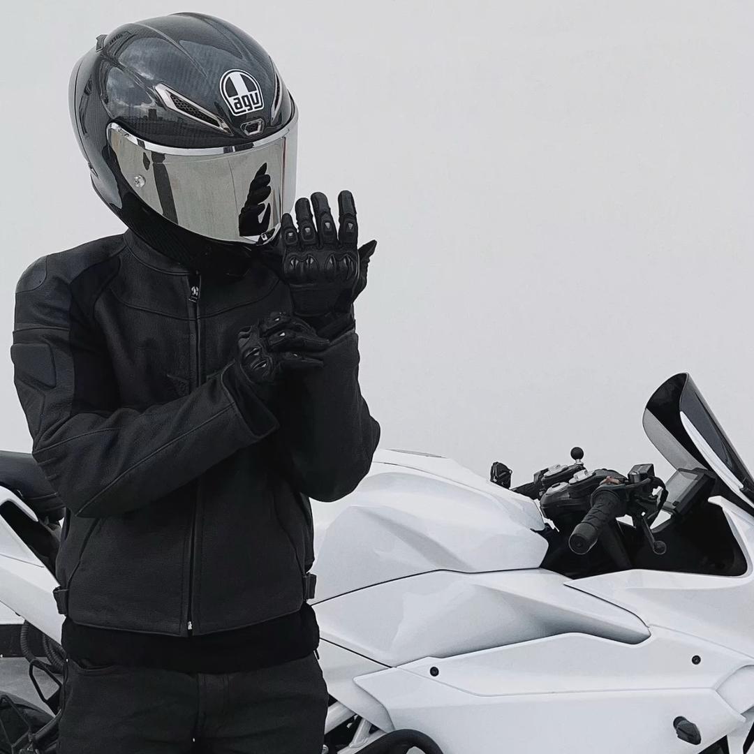 MOTO机车-小邱