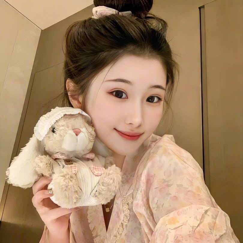软软.