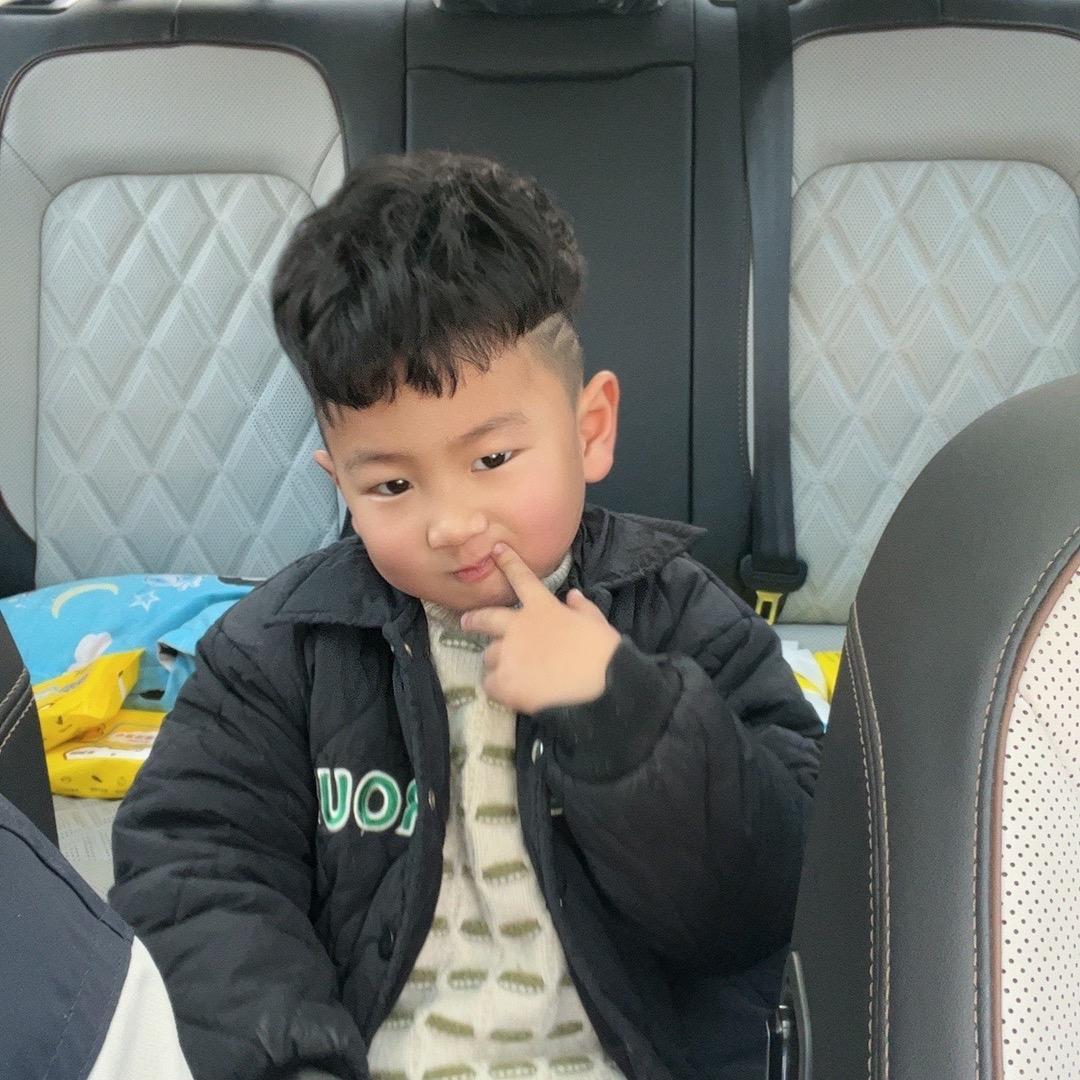 幼儿园扛把子🛴