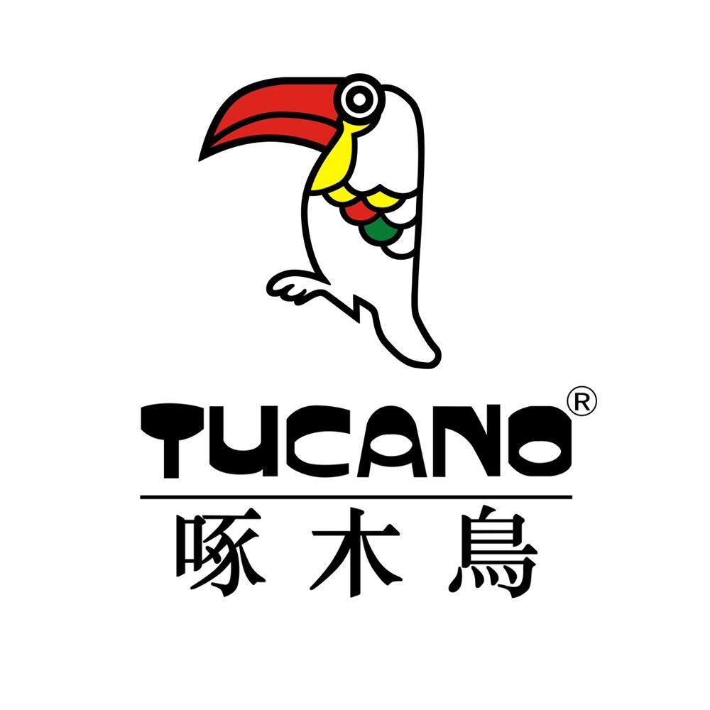 啄木鳥草上飞服饰专卖店