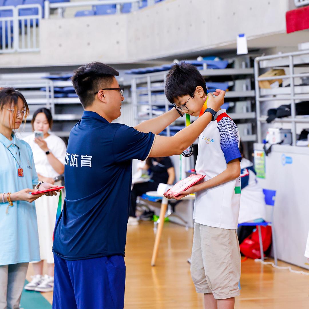 来练体育 荣教练🏸️