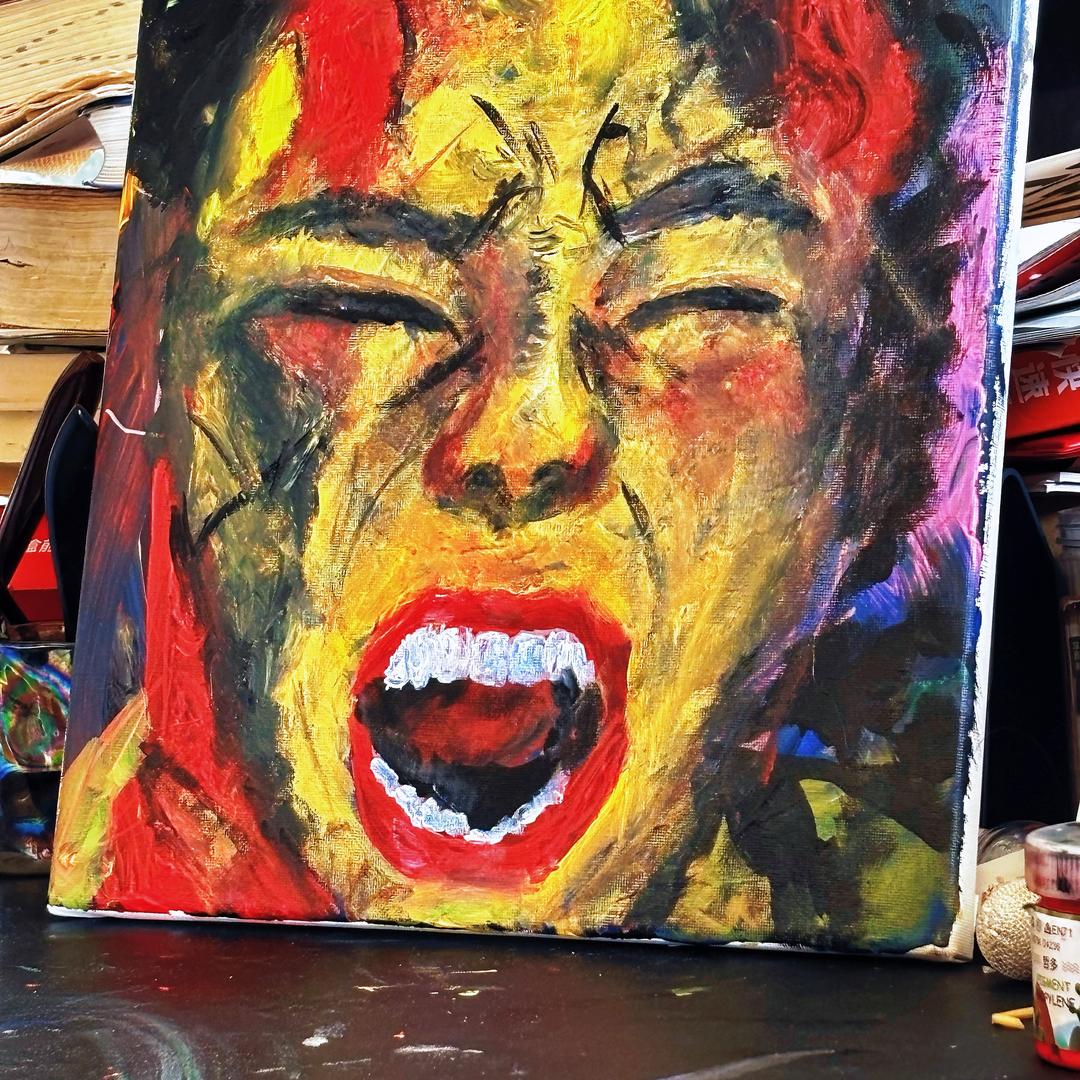 老太零帧起手老头跪地磕头