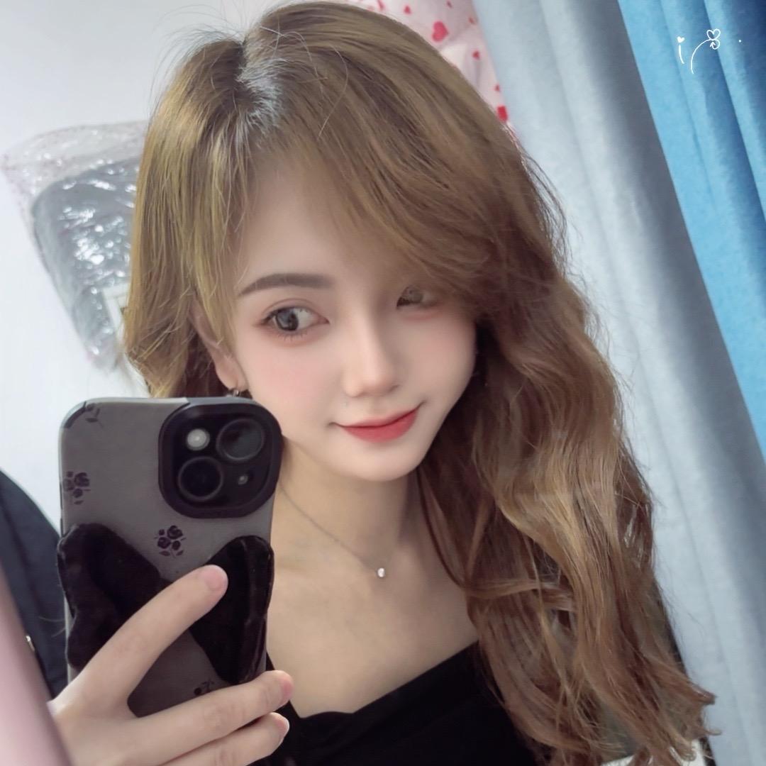爱美食的喵咪～