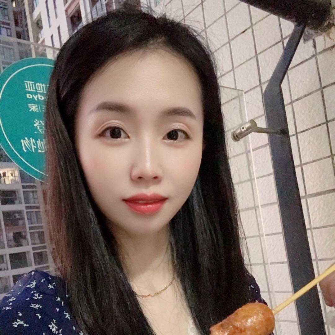 浅浅 每天5:50开播