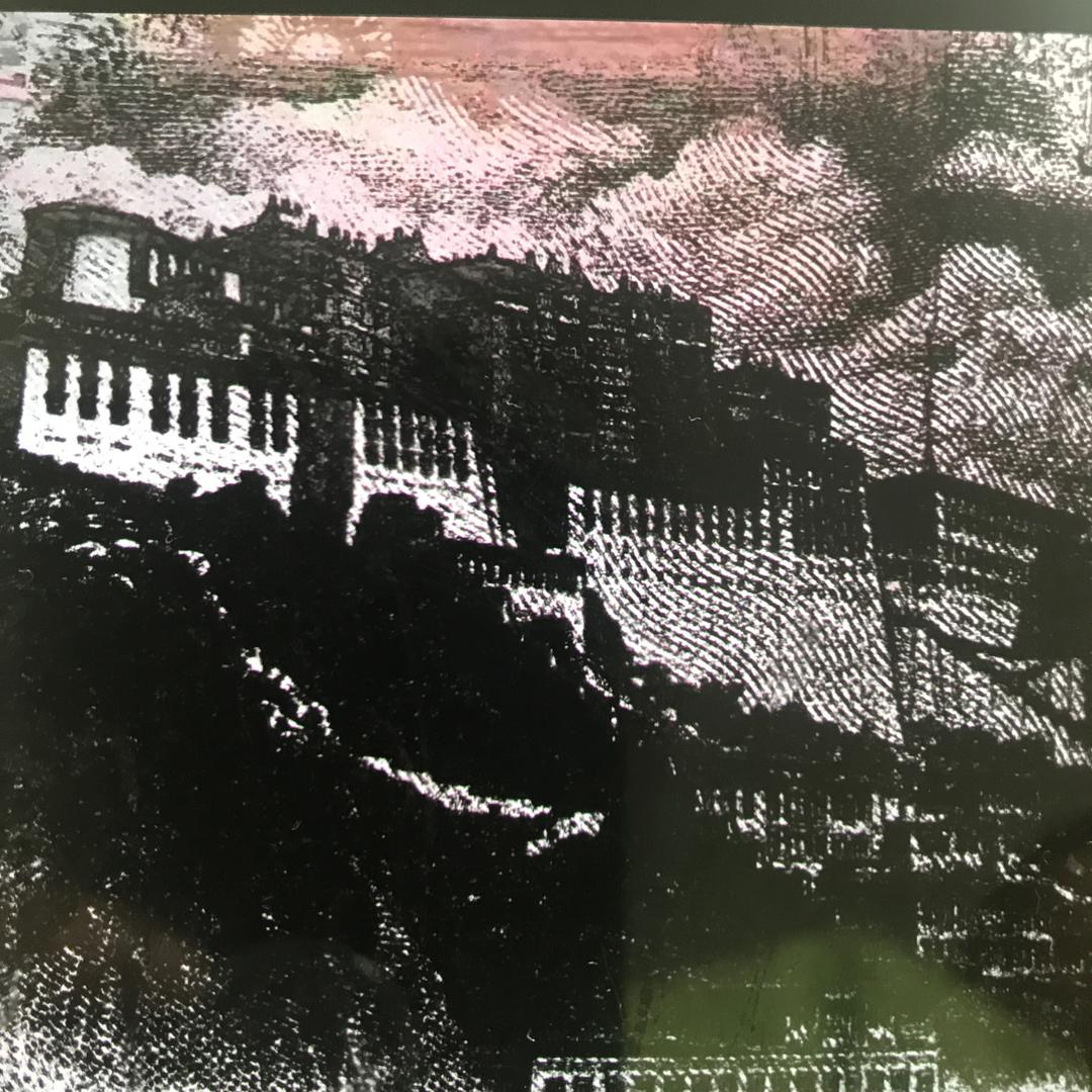皓月当空