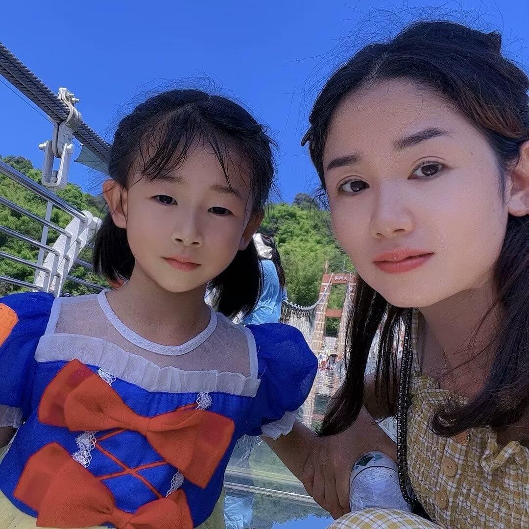 小可爱和妈妈