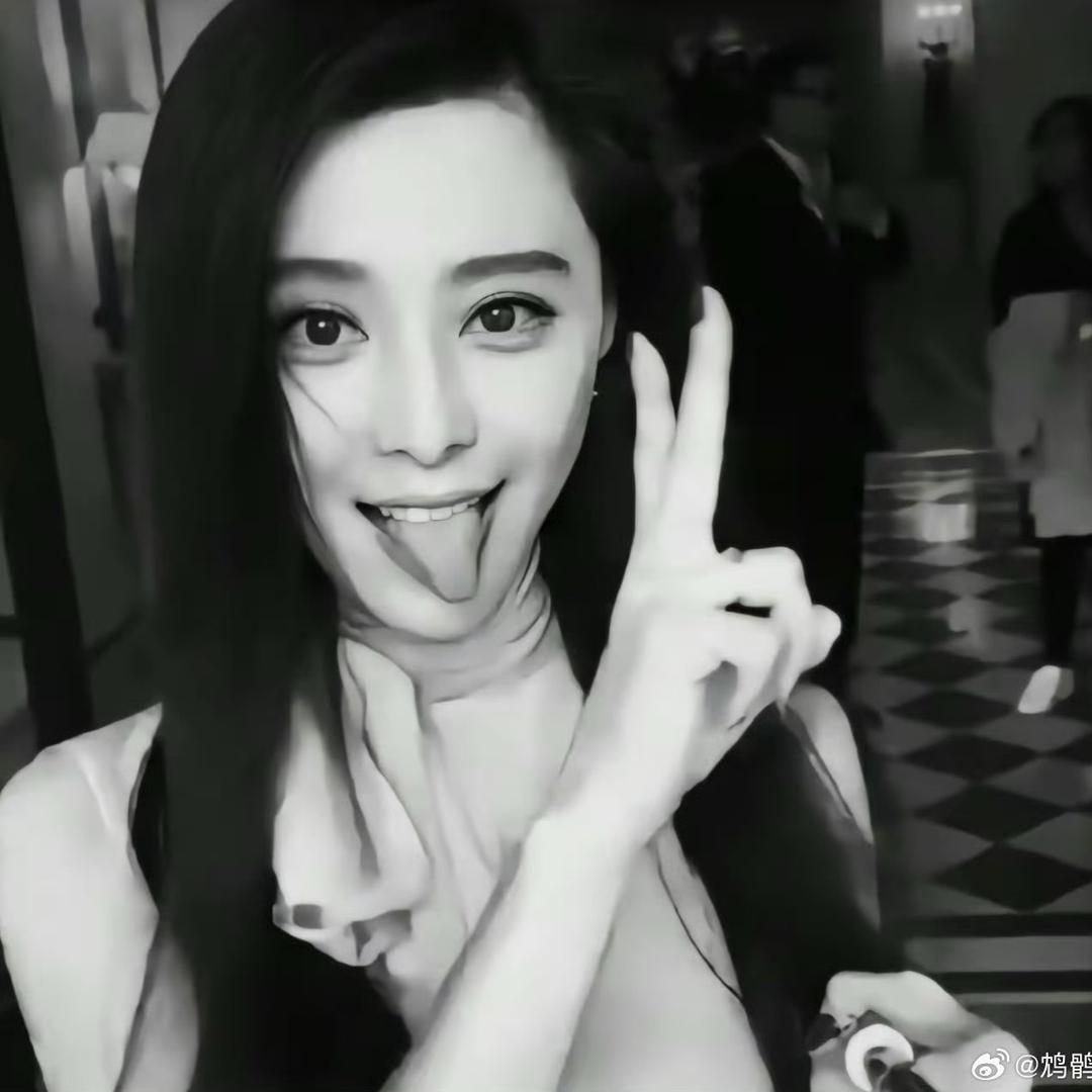摸摸睡睡