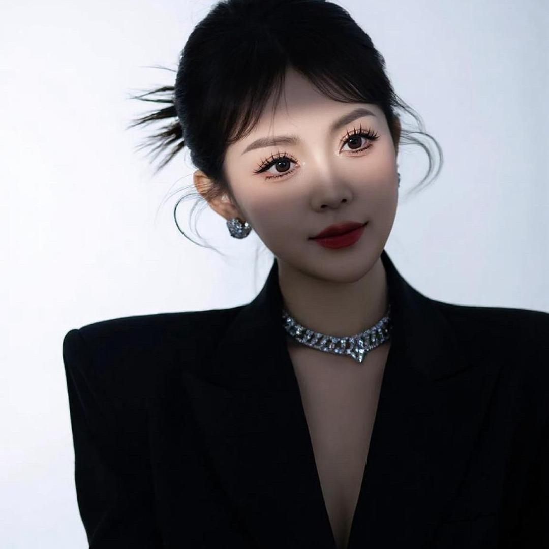 卖霸道的小姐姐🧍‍♀️