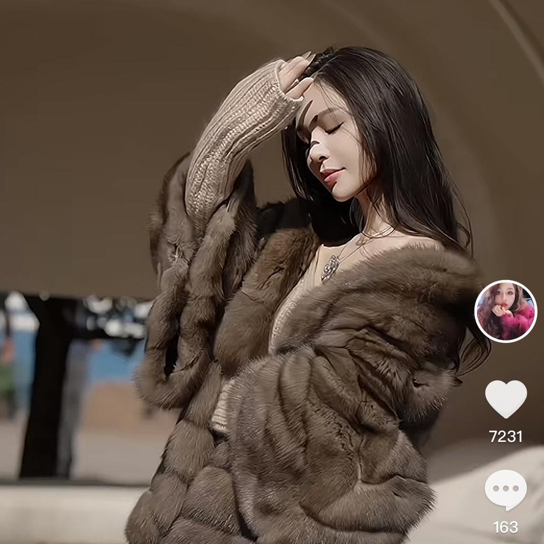 懒猫nono日常轻奢老钱风穿搭