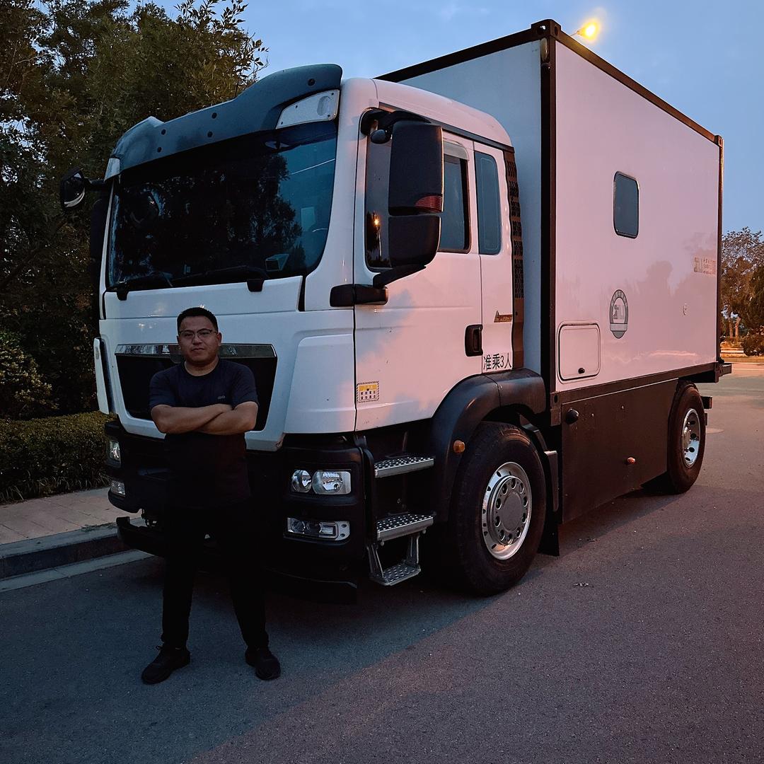 卖大棚的小卡拉米