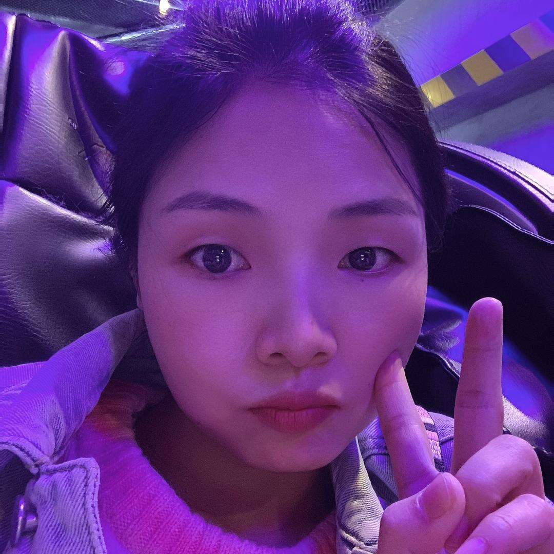 诡异女王头像