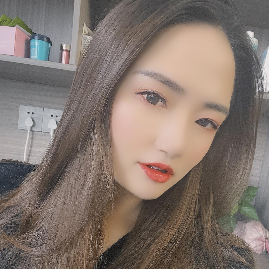 龙山县罗小姐食品商行