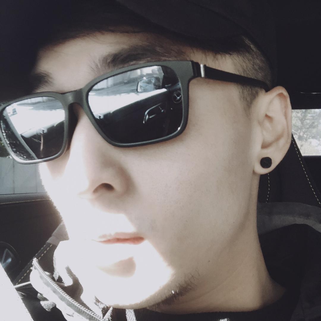 阿龍🎧（休息中）