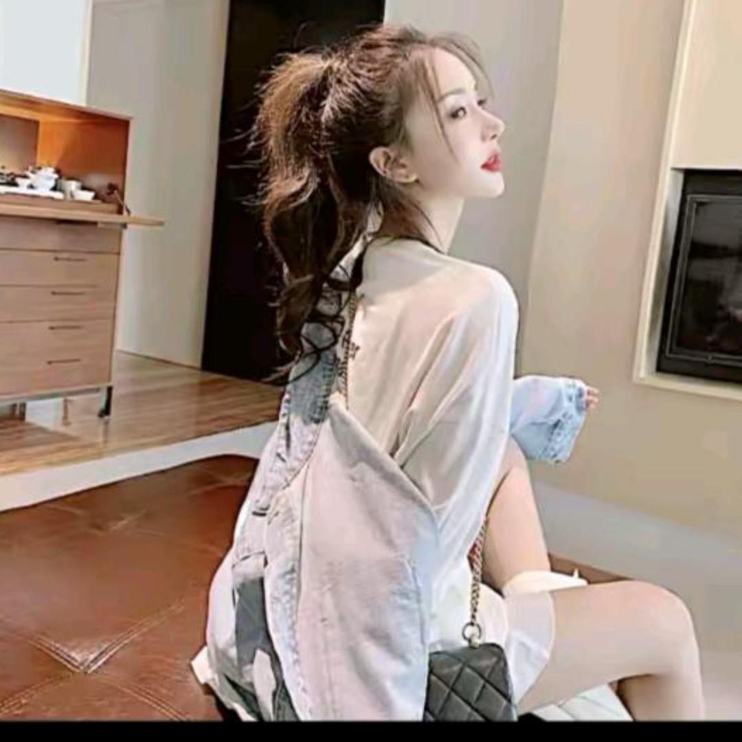 黄加蓝：lora（私服穿搭）