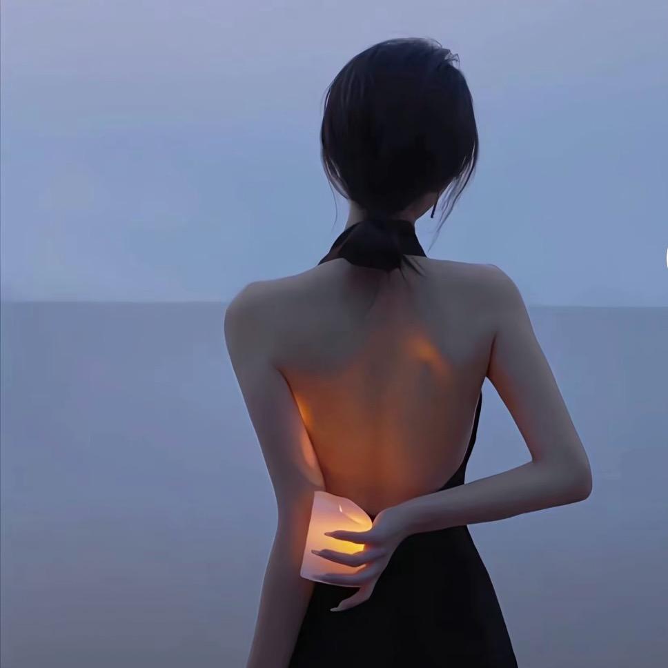 凯莉。