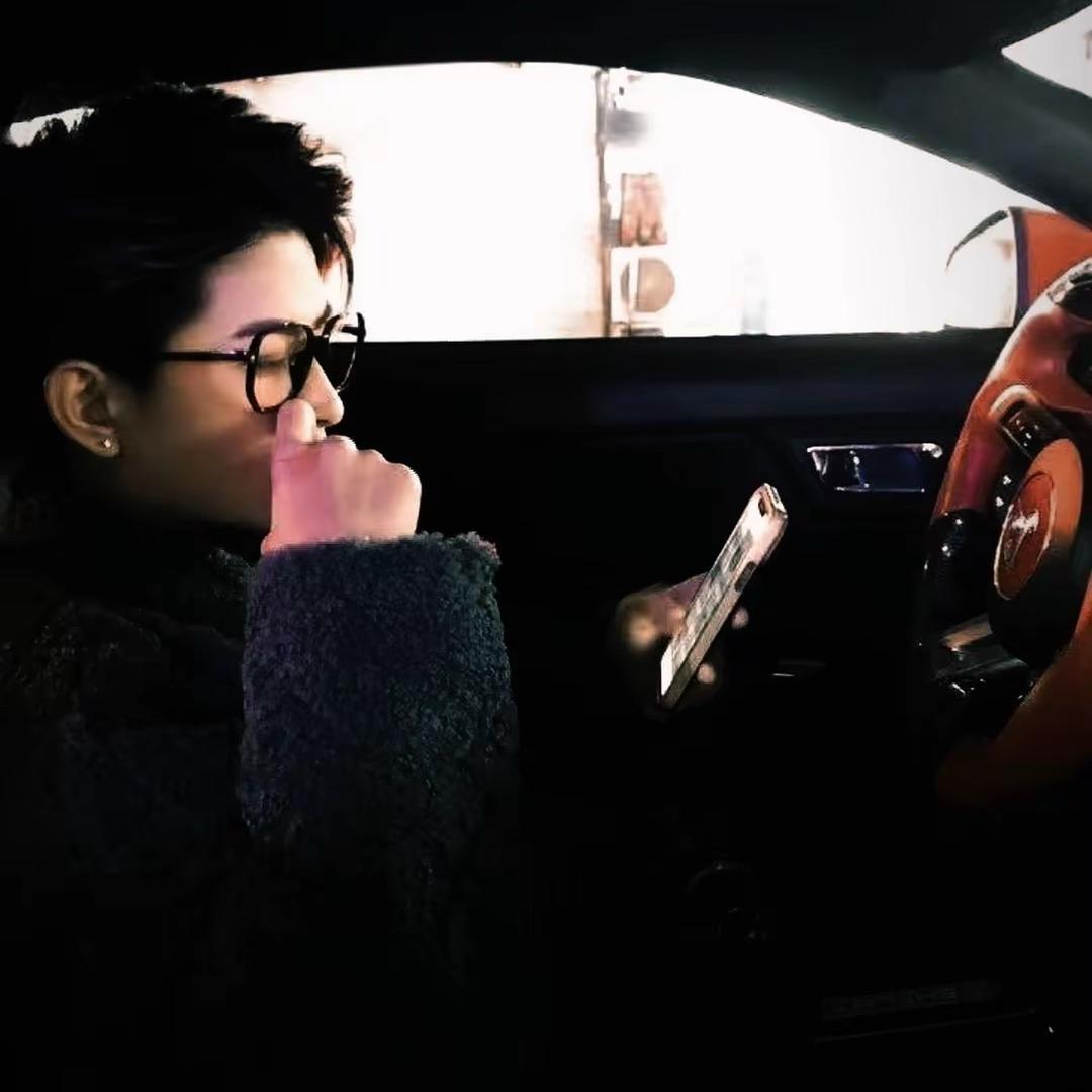 白天不懂夜的黑  *🖤