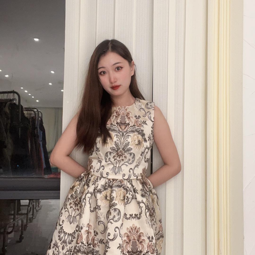 小佳南油女装甄选（可批发）
