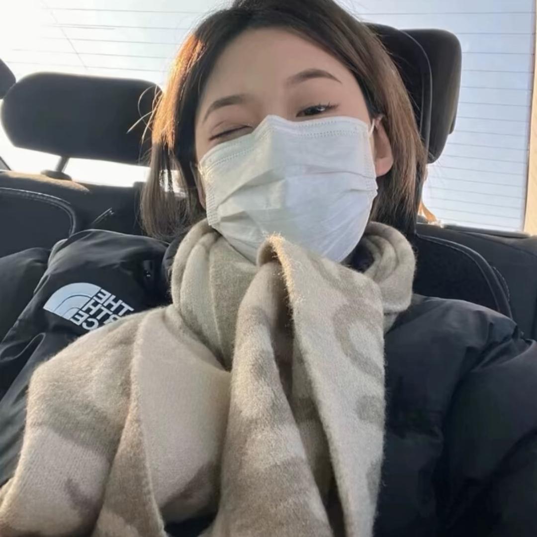 ·Y..