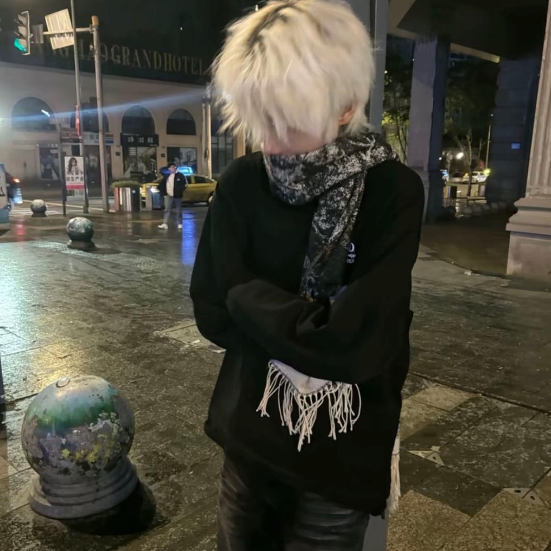 女主