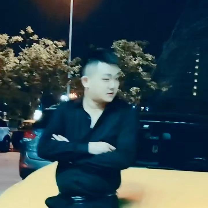 卍汪大胆