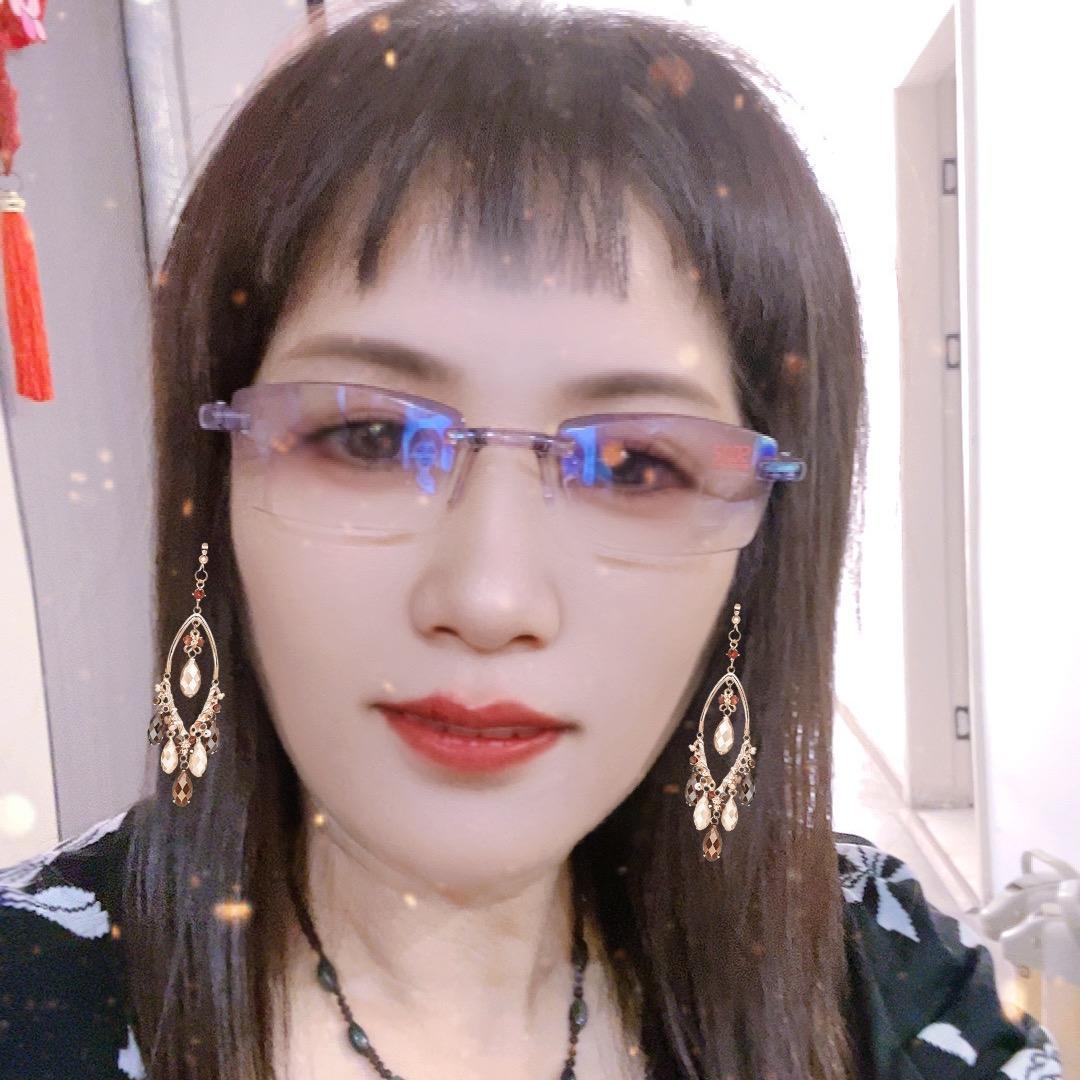 用户云端舞袖