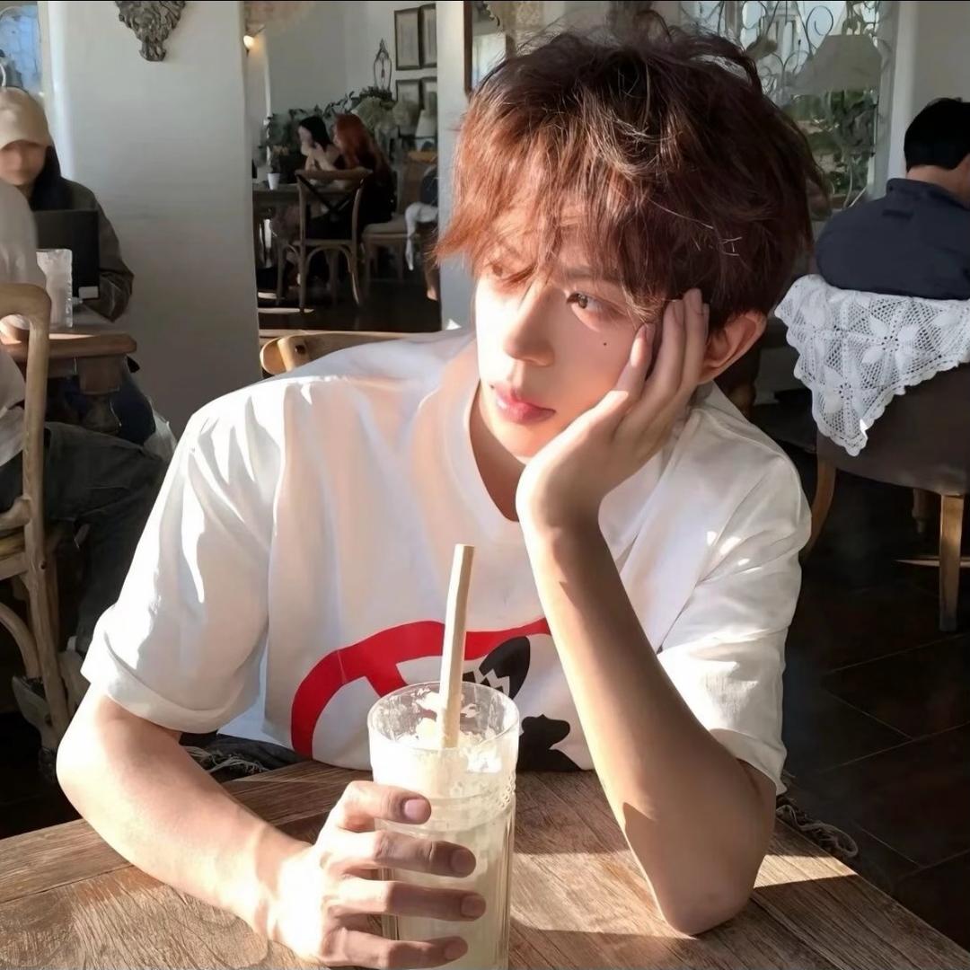 𝐹𝑜𝑟𝑒𝑣𝑒𝑟🧡