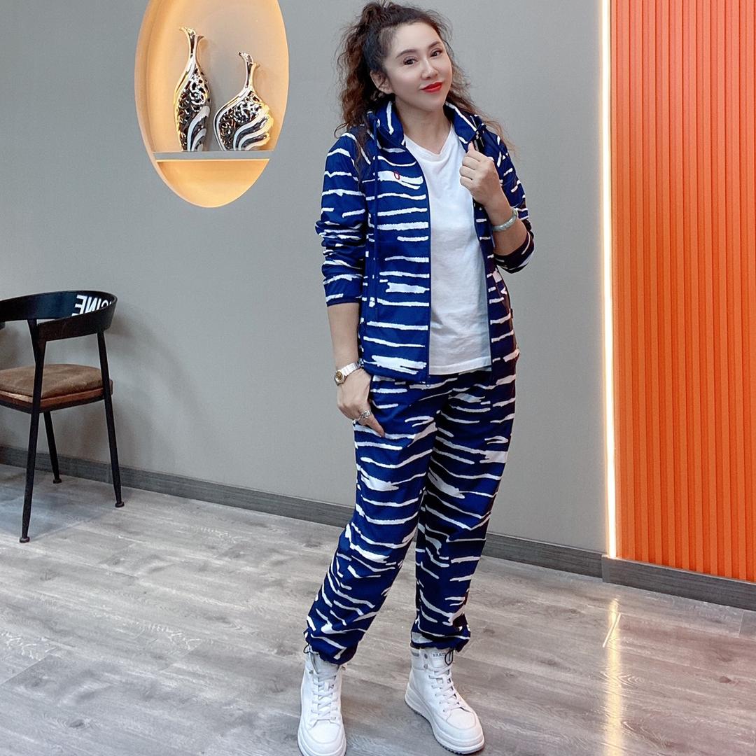 绝色舒衣订制品质女装二店