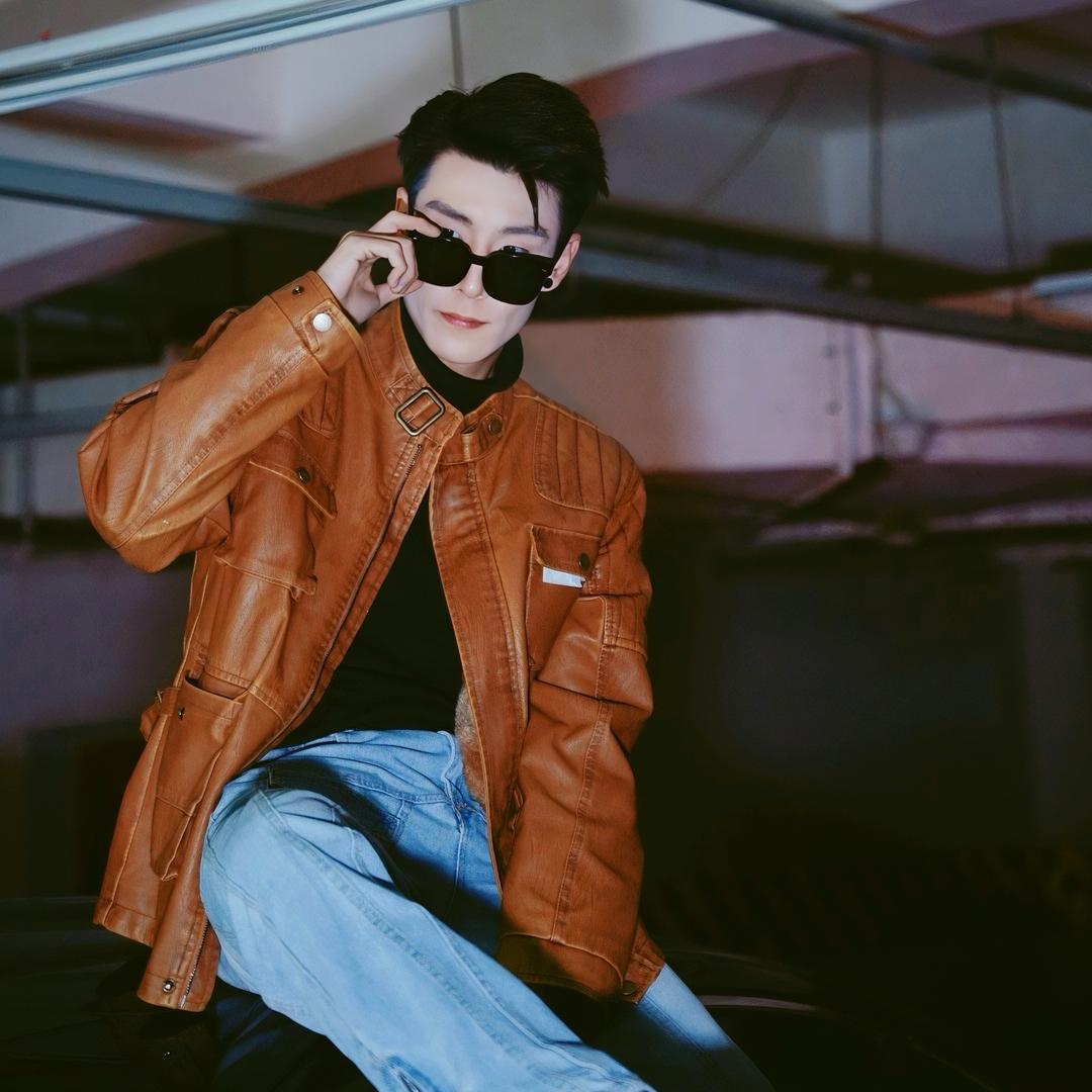 晋烊👺（抛心舞）