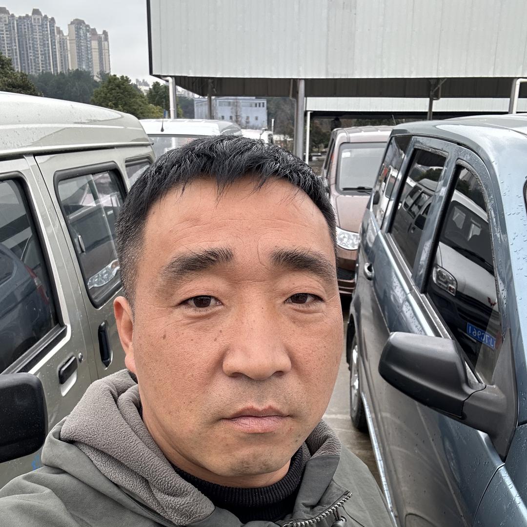 光头祥面包车（小雷哥）