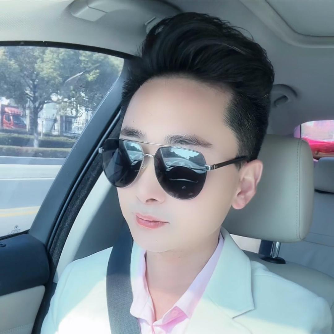 佛系小宝哥·ঞོ࿐ོ