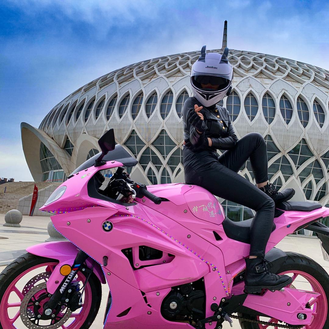 马丫丫（马山山鲜牛肉老火锅创始人）