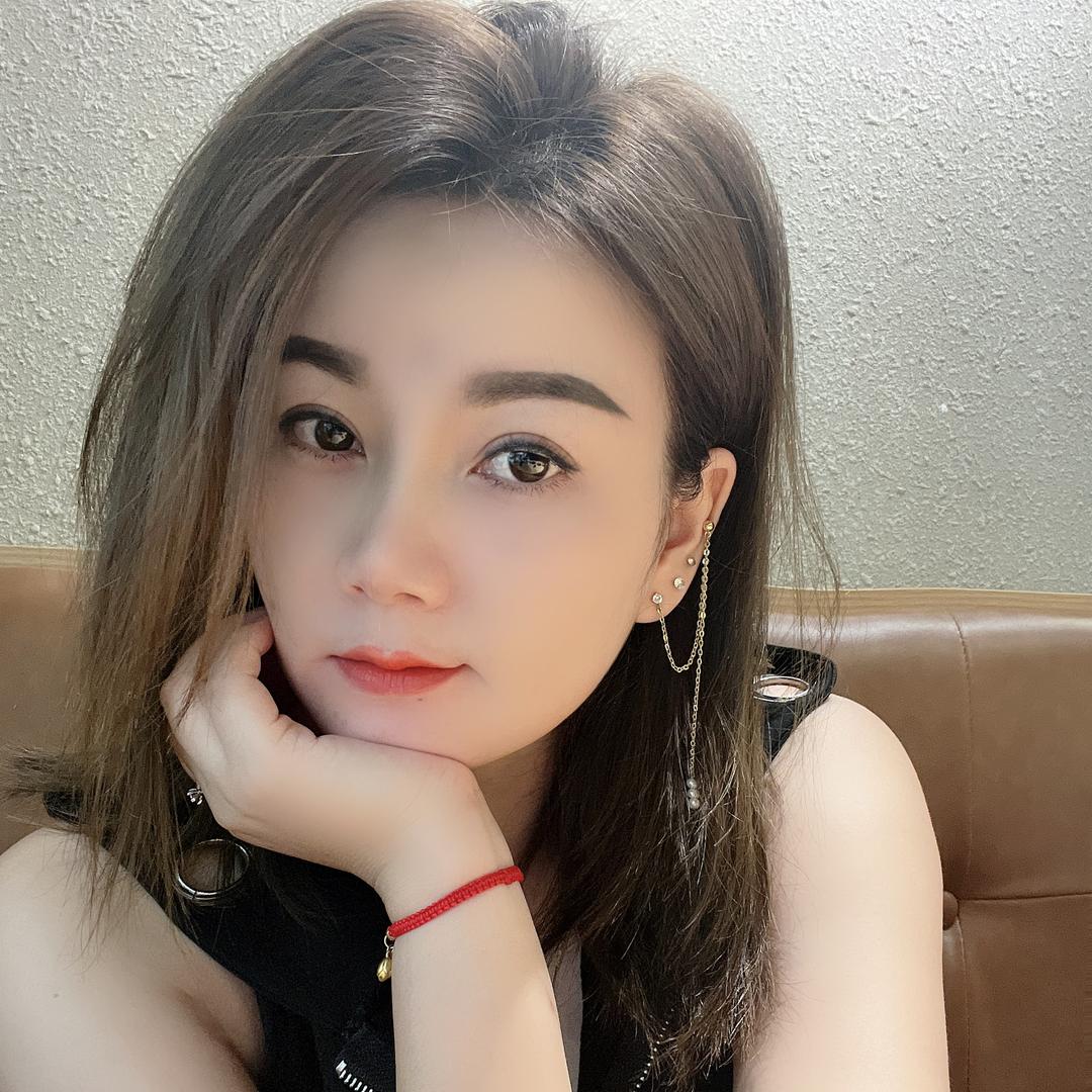 🚬᭄傲骨 ࿐微笑