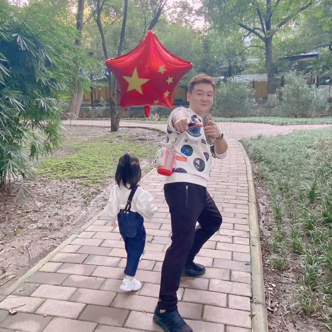 打着灯笼都找不到的我