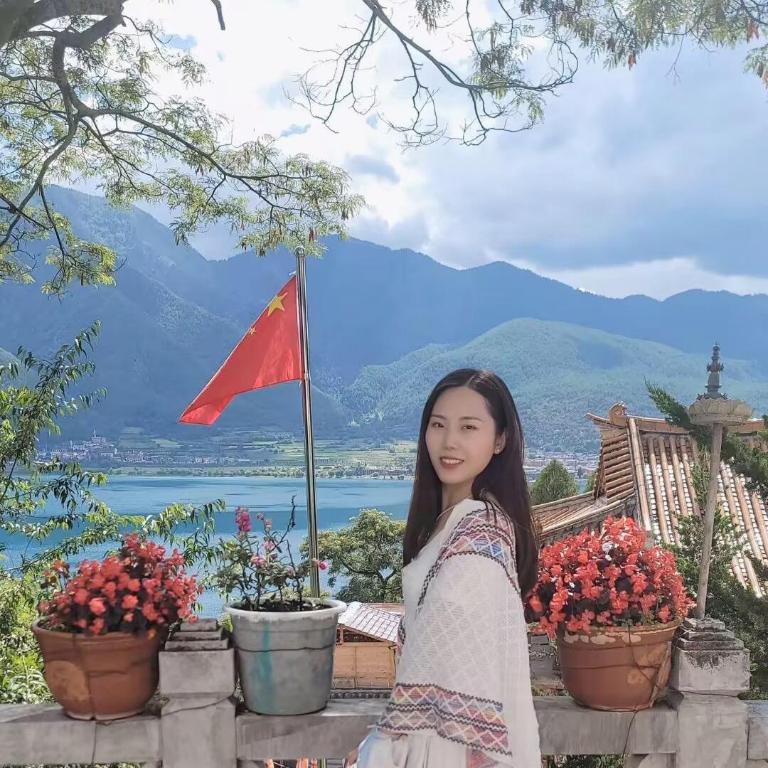 不愿声张女士