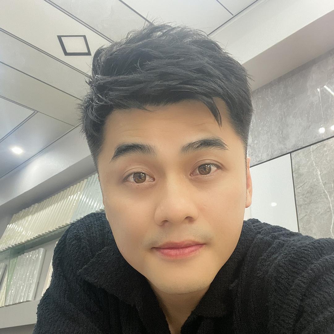 玉林盛鸣装饰-盛哥