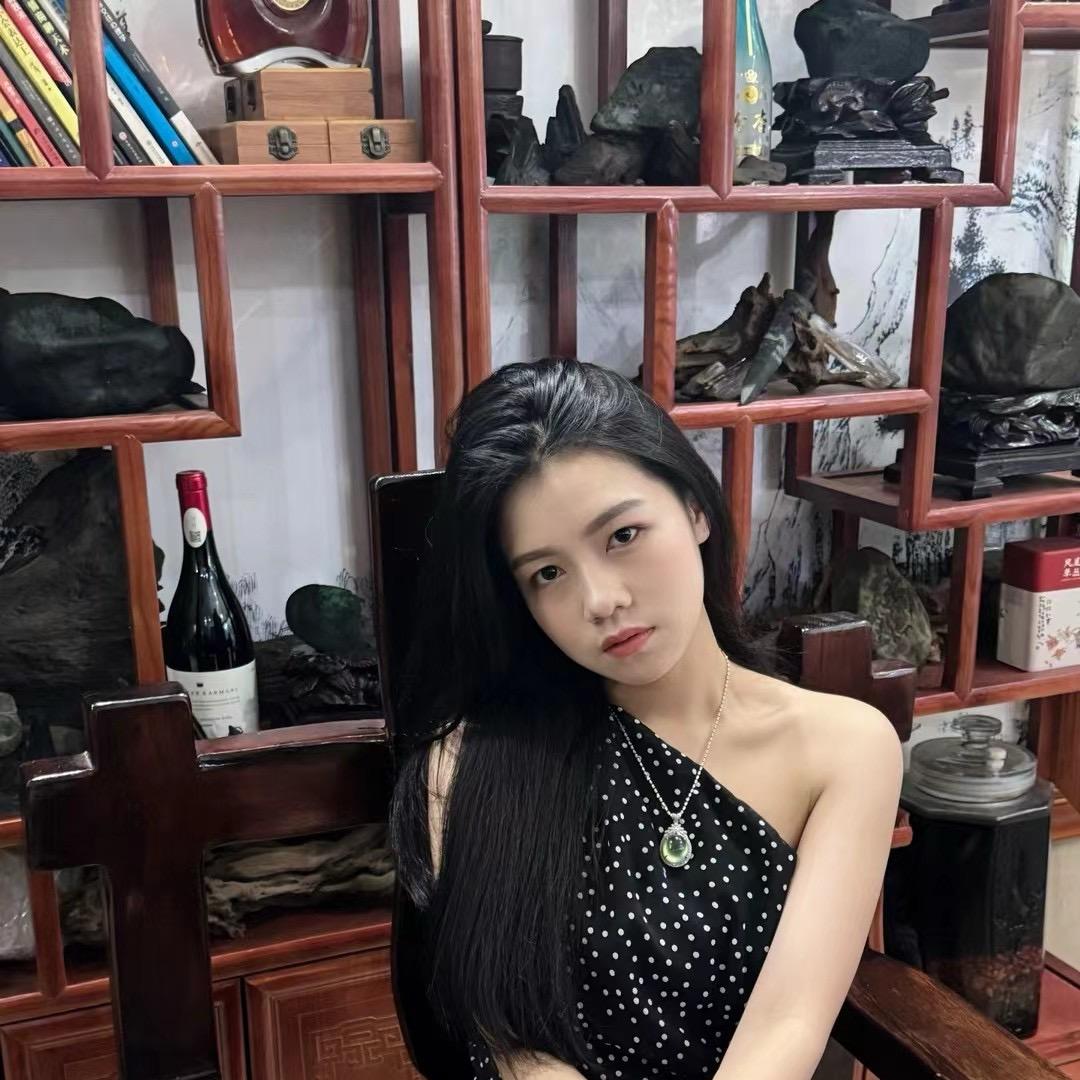 柚如翡