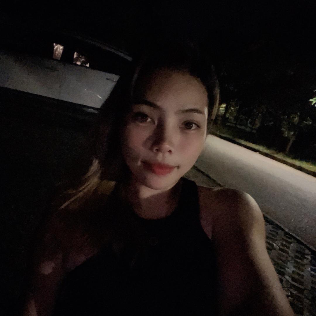 别叫我女神，请叫我每天俩杯冰美式的女人