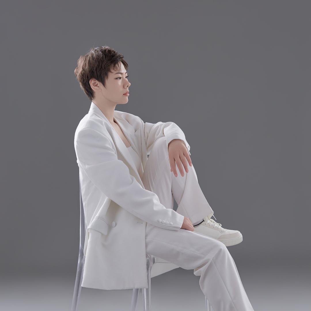 叁月（自己带俩娃）