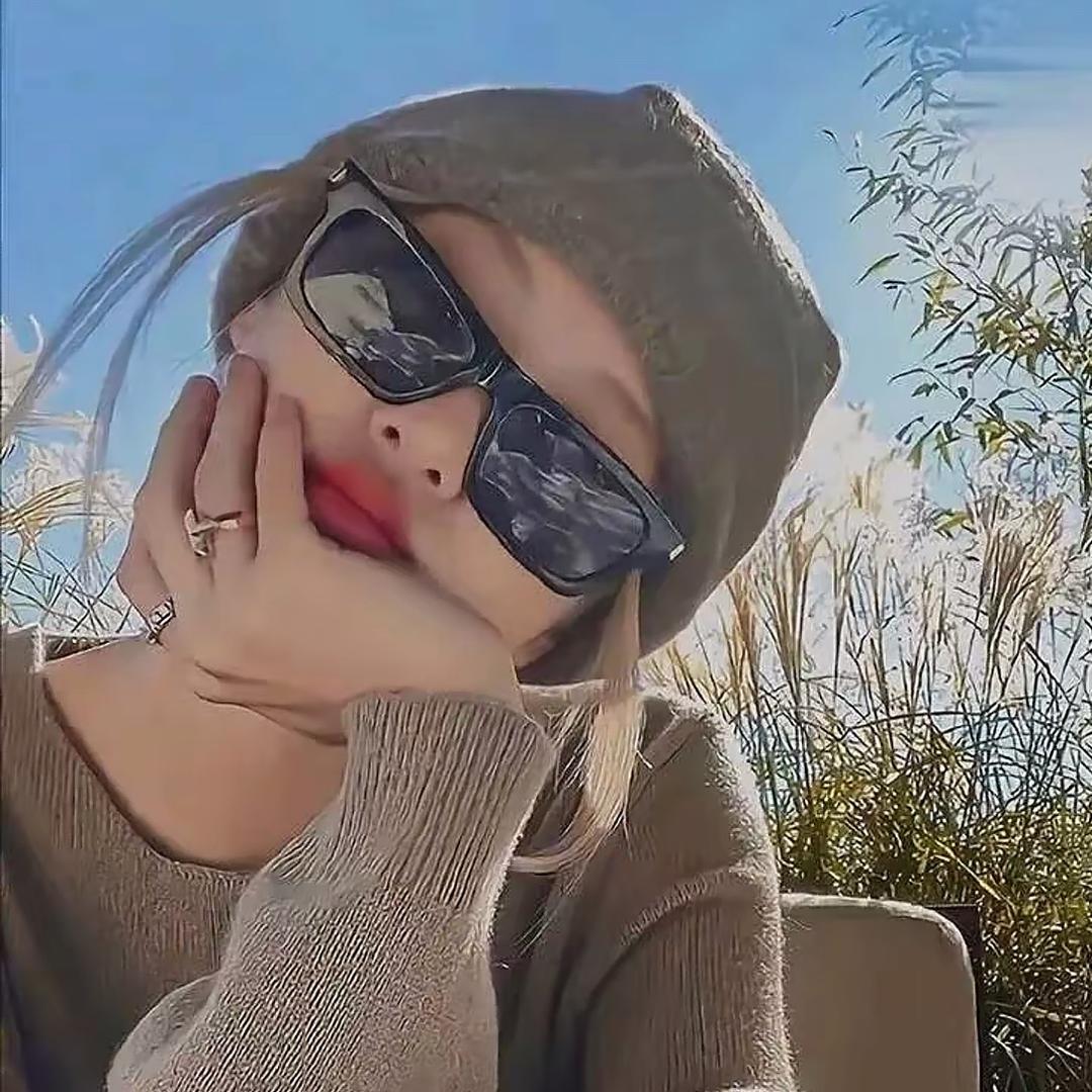 ʕ̯•͡˔•̯᷅ʔ·: W