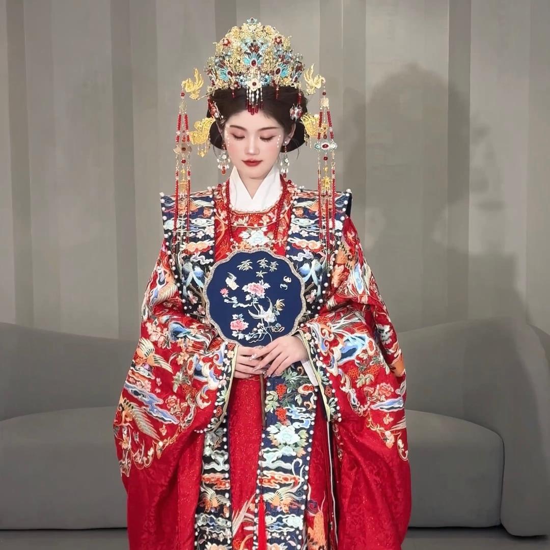 秀禾世家 新娘嫁衣供货定制